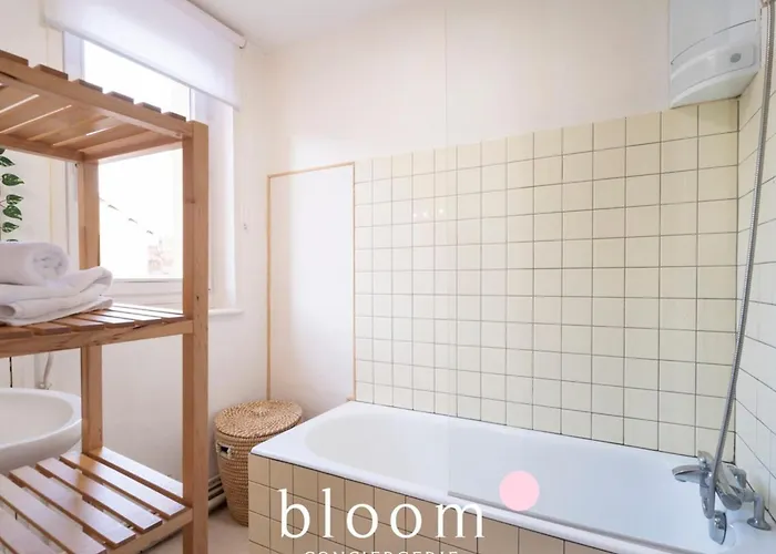 Centre 3 A 2 Pas De La Gare * Nancy